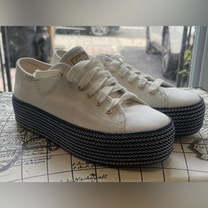 Keds Women's Triple Up Webbing Canvas Sneaker WF6605 - Women size 7